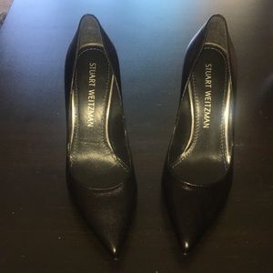 Stuart Weitzman Shoes - Stuart Weitzman Classic Pumps Stuart Weitzman Shoes - Stuart Weitzman Classic Pumps